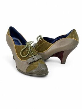 Poetic Licence Force of Beauty Shootie Heels Bow Lace Up Olive Green Size 8.5